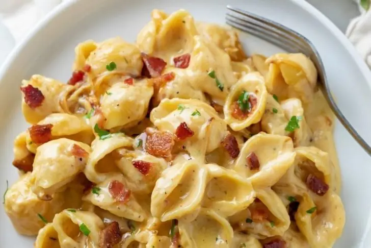 What goes well with mac and cheese?