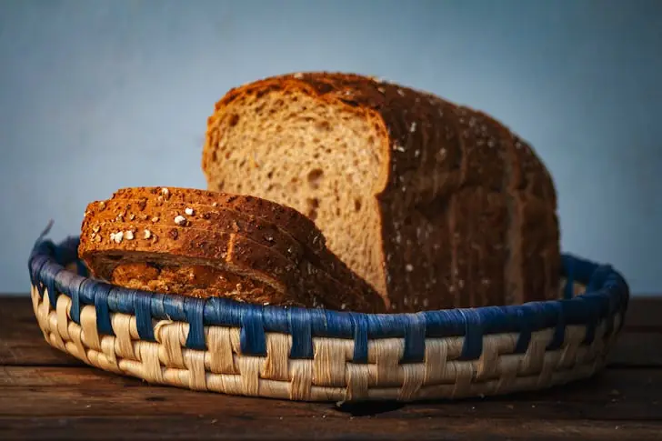 Tips for eating well and maintaining a balanced lifestyle.