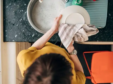 You’ve Been Washing Your Dish Towels Wrong All Along, Here’s How to Do It the Right Way
