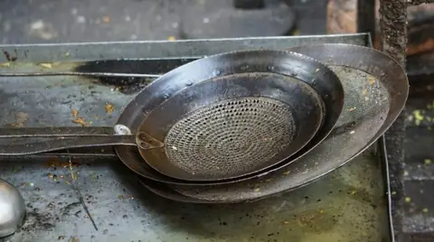 How to Clean and Maintain Cast Iron Skillets