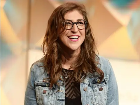 ‘Big Bang Theory’ Star Mayim Bialik Offers Life-Saving Tips for Surviving Self-Isolation