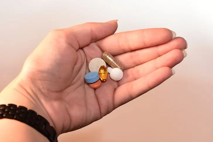 Tips for managing medication side effects.